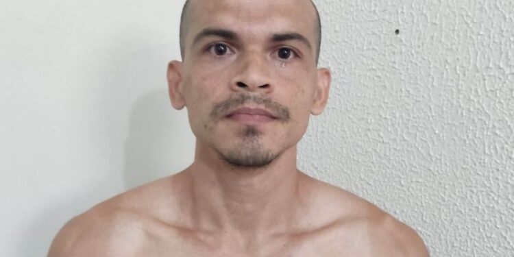 Motorista de aplicativo é preso por estuprar passageiras em Manaus