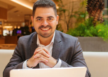 Parcelamento de Pix: risco à vista no aumento do endividamento familiar brasileiro? Especialistas explicam