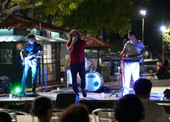Banzeiro Cabôco celebra artistas locais em noite de música no Largo de São Sebastião