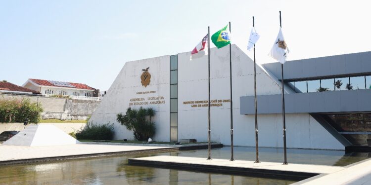 Assembleia aprova IPVA 50% mais barato no Amazonas a partir de 2026