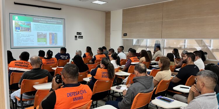 TCE-AM prepara gestores municipais para prevenção e enfrentamento ao desmatamento e queimadas