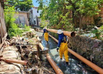 Águas de Manaus é multada em R$ 80 mil por falta de resposta sobre estações de esgoto