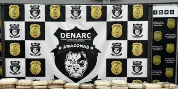 Cocaína avaliada em R$ 4,5 milhões é apreendida em rodas de picape dentro de uma balsa em Manaus