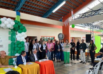 TCE-AM e ICEAS levam ações sustentáveis a Rio Preto da Eva com o projeto Trilha Verde