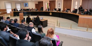 TCE-AM multa secretário de Educação de Autazes em R$ 31,1 mil