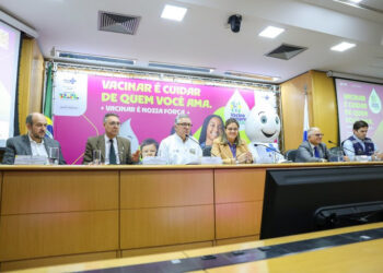 Governo do Brasil lança campanha para vacinar crianças e adolescentes de até 15 anos