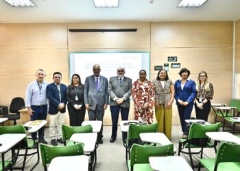 Curso internacional une TCE-AM e Angola em troca de práticas de auditoria ambiental