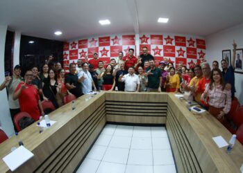 Em Manaus, secretário do PT reforça alinhamento nacional para 2026