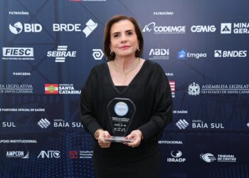 TCE-AM recebe Selo Diamante de Transparência Pública durante o 4º Congresso Internacional dos Tribunais de Contas