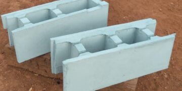 Aluna de Arquitetura da Estácio transforma resíduos em bloco de construção sustentável para a construção civil