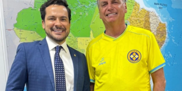 Líder de Bolsonaro no AM aparece em primeiro lugar em pesquisa para o Senado, diz Perspectiva