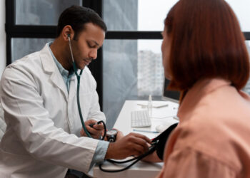 Especialista reforça importância do check-up anual para prevenir doenças silenciosas 