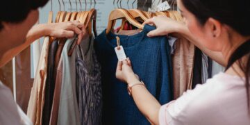Você sabe o que é job hopping? Entenda o que realmente faz um profissional querer permanecer no emprego
