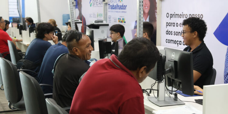 Sine Amazonas divulga 127 vagas de emprego para esta quarta-feira 