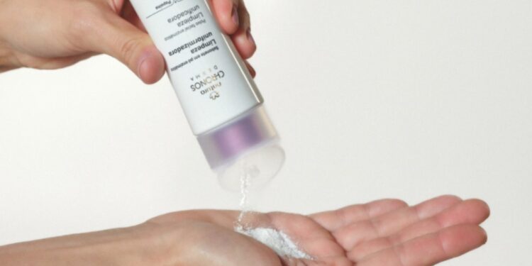 Natura Chronos Derma apresenta rotina inteligente e inaugura uma nova era no tratamento da hiperpigmentação