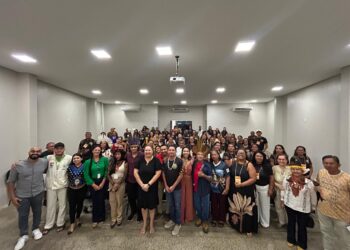 Coletivo Mãos Criadoras realiza 1ª Feira do Artesão e fortalece cultura em Parintins