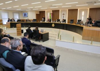 TCE-AM reprova contas e multa ex-gestores do Instituto da Mulher Dona Lindu