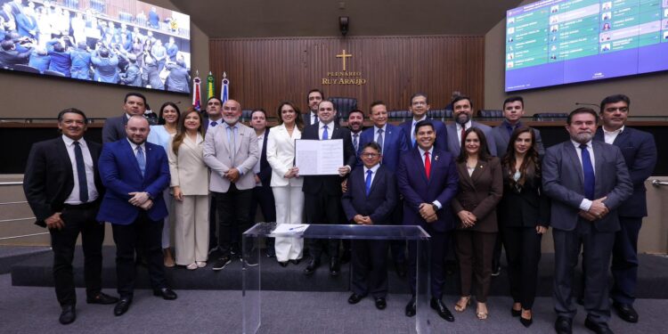 Roberto Cidade assume interinamente o Governo do Amazonas