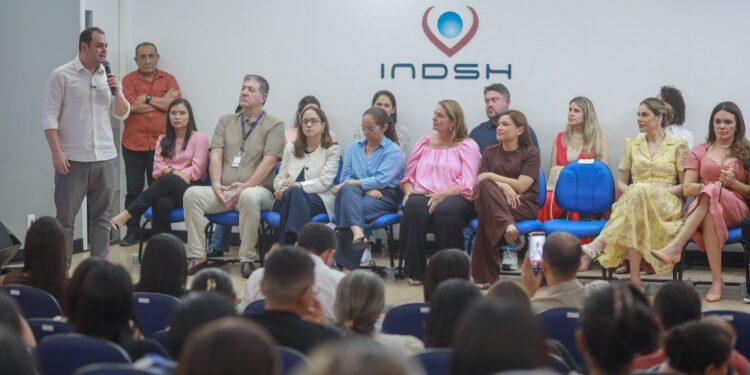 Governador Roberto Cidade lança programa para ampliar atendimento à saúde feminina