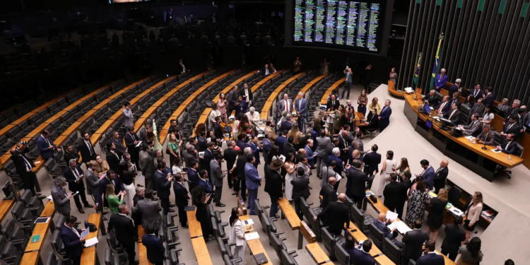 Congresso derruba veto ao PL da Dosimetria e beneficia condenados