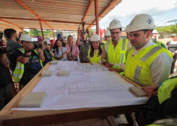 Governador Cidade acompanha avanço das obras no Residencial Tarumã em Manaus