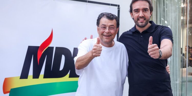 Deputado estadual se filia ao MDB no Amazonas