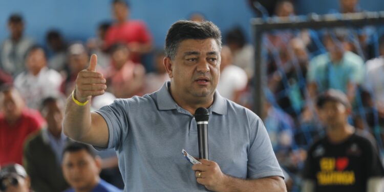 Com experiência e presença no setor pesqueiro, ex-deputado Dermilson volta ao cenário político