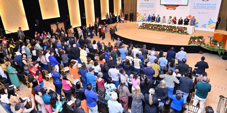 TCE-AM reforça compromisso com inclusão em seminário sobre acessibilidade