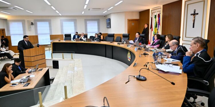 TCE-AM nega recurso e mantém mais de R$ 22 mil em multas a gestor da Companhia de Águas de Humaitá