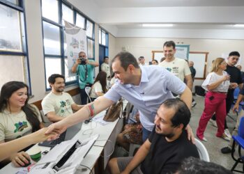 Defensoria Pública participa da entrega de mais de 400 títulos definitivos no bairro Monte das Oliveiras