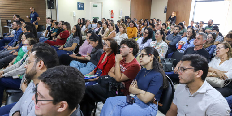 Defensoria Pública amplia debate sobre ‘Práticas de Atendimento ao Público’ em capacitação nesta quinta-feira (14)
