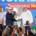 Vice-governador Serafim Corrêa acompanha entrega de moradias durante visita do presidente Lula a Manaus
