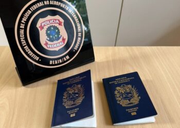 PF apreende passaportes venezuelanos falsos e investiga esquema de migração ilegal