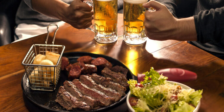 Churrasco e resenha entre amigos: Mundial de futebol aquece consumo e Super Nova Era espera crescimento de 10% nas vendas