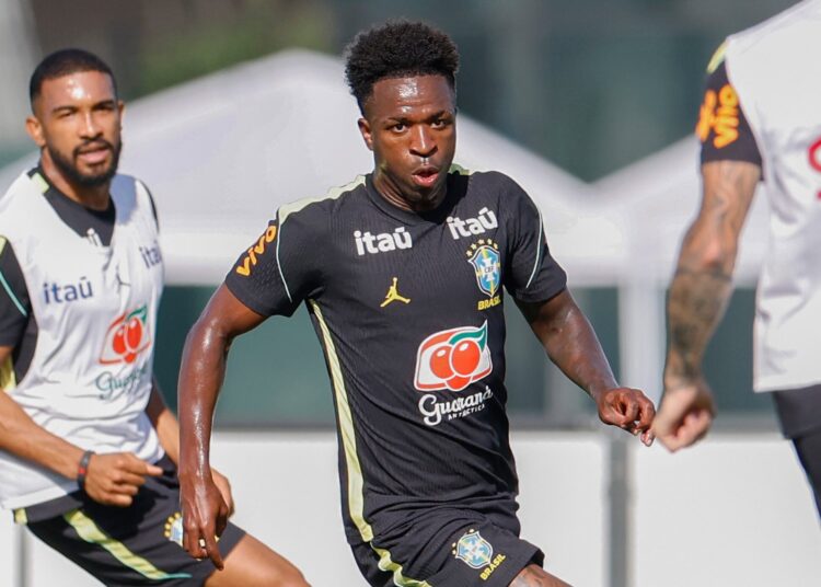 Seleção brasileira se reapresenta e faz 1º treino para encarar Haiti