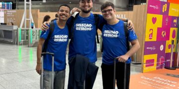 Após vivenciarem os bastidores da Seleção Brasileira, alunos da Estácio embarcam para os Estados Unidos para experiência ao lado da CBF 