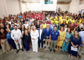 Vem aí o maior concurso da história da Seduc, anuncia governador Cidade