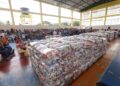 Em Parintins, Roberto Cidade entrega 28 toneladas de alimentos arrecadados na Festa dos Visitantes