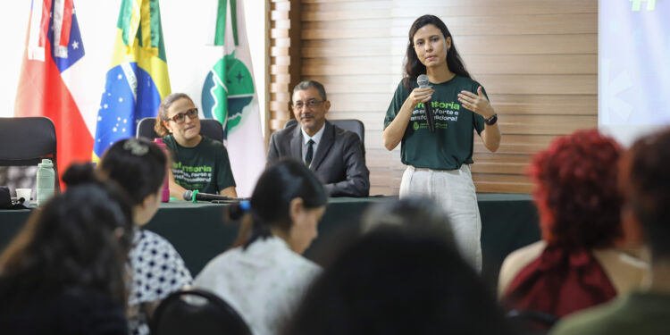 Estudantes de Psicologia da Ufam conhecem atuação multidisciplinar da Defensoria do Amazonas