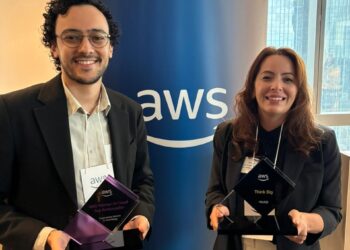 AWS premia instituições de ensino superior