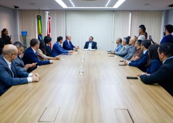 Roberto Cidade assina adesão do Amazonas ao Sistema Brasileiro de Inteligência