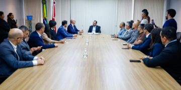 Roberto Cidade assina adesão do Amazonas ao Sistema Brasileiro de Inteligência