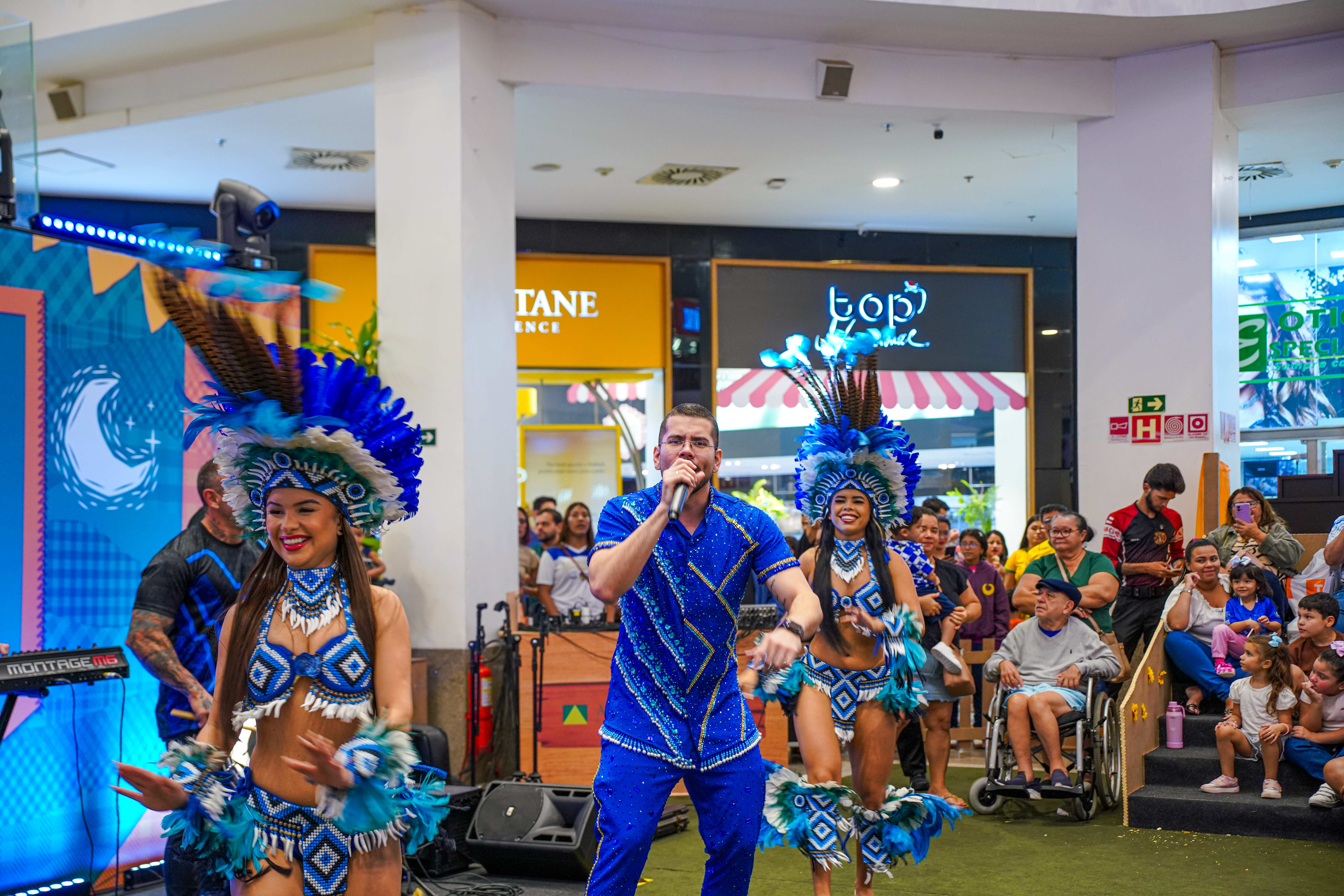 Atrações dos bois Caprichoso e Garantido animam Arraial do Amazonas Shopping neste fim de semana