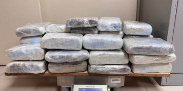 Polícias prendem 2 homens e apreendem 30 kg de drogas em Manaus