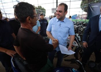 Roberto Cidade participa de devolução de motocicletas recuperadas em operações no interior