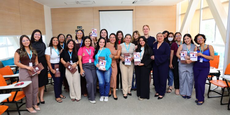 Ouvidoria da Mulher do TCE-AM amplia ações de conscientização com o projeto “Ei, mana, não se cale”