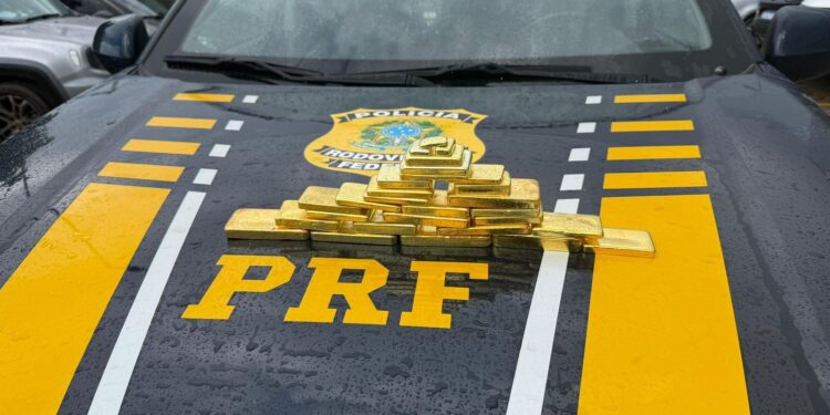 Carga de ouro avaliada em R$ 10 milhões que saiu de Manaus é apreendida em Roraima