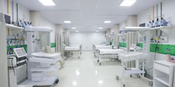 Governador Roberto Cidade entrega nova ala de UTI Pediátrica no HPSC Zona Sul