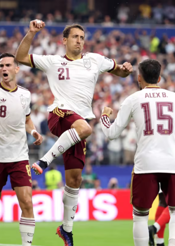 Espanha domina a França e volta à final da Copa do Mundo em busca do bi