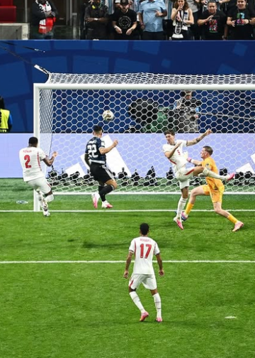 Argentina vira sobre Inglaterra e vai à final contra Espanha